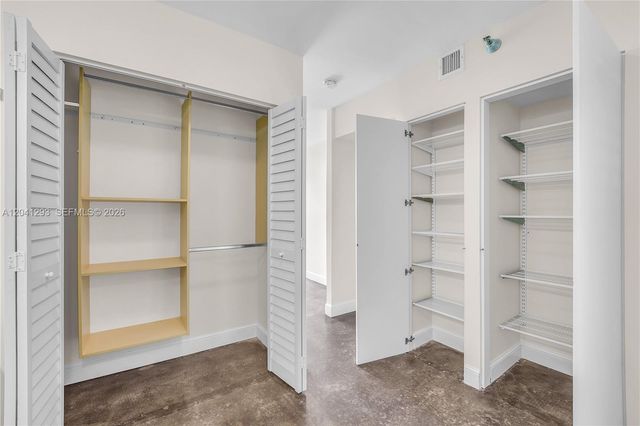 20515 E Country Club Dr 1245, Aventura, FL 33180