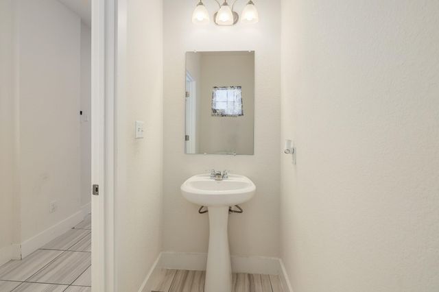 204 Furlong DR, Georgetown, TX 78626