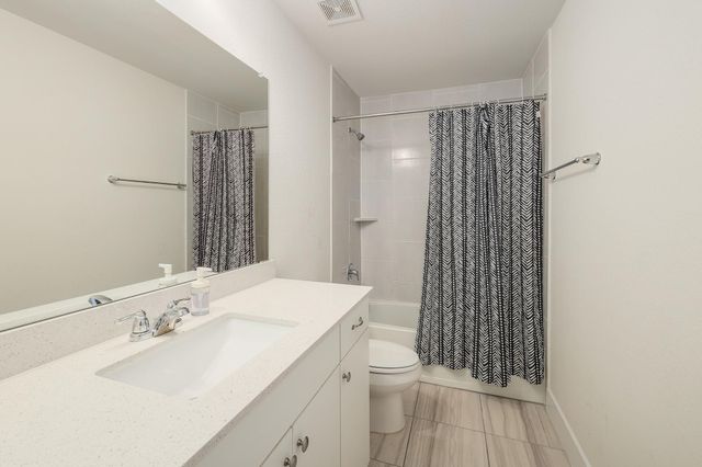 204 Furlong DR, Georgetown, TX 78626