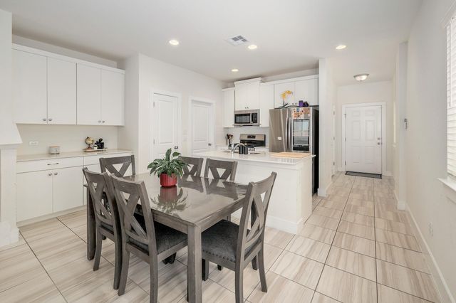 204 Furlong DR, Georgetown, TX 78626