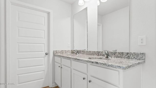 2072 Apollo Drive, Chipley, FL 32428