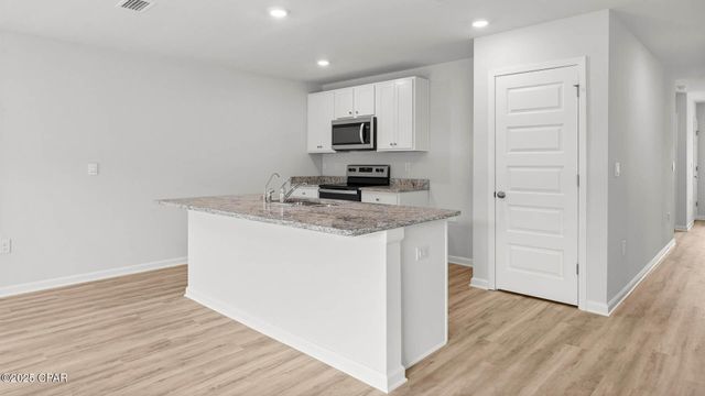 2072 Apollo Drive, Chipley, FL 32428