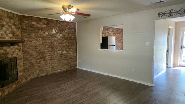 3878 Laura Leigh Drive, Friendswood, TX 77546