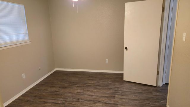 3878 Laura Leigh Drive, Friendswood, TX 77546