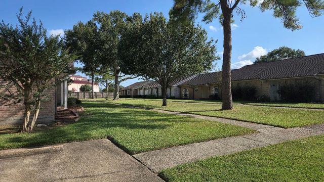 3878 Laura Leigh Drive, Friendswood, TX 77546