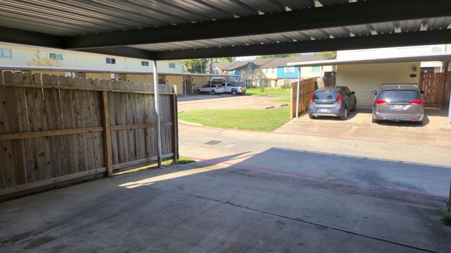 3878 Laura Leigh Drive, Friendswood, TX 77546