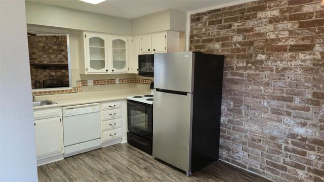 3878 Laura Leigh Drive, Friendswood, TX 77546