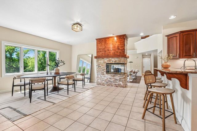 240 Crystal DRIVE, Hartland, WI 53029