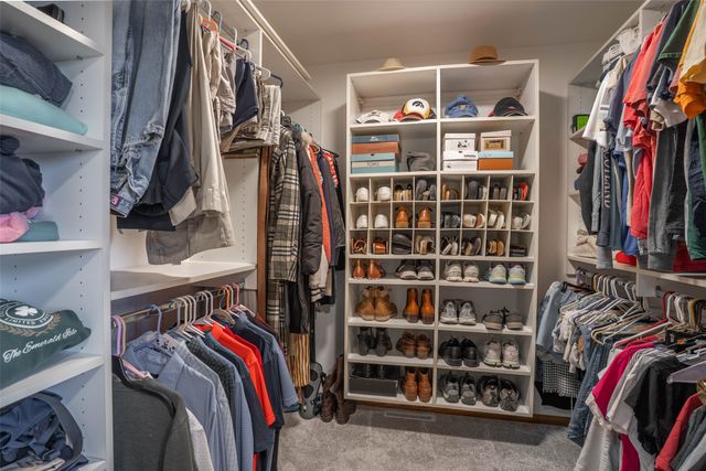 1202 Shadow Lane, Pella, IA 50219