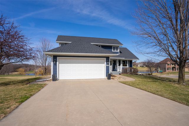 1202 Shadow Lane, Pella, IA 50219