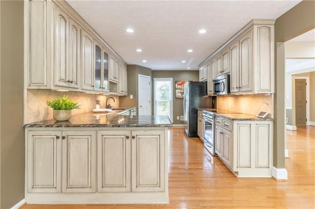 5144 Malisa Ridge, Oakwood, GA 30566