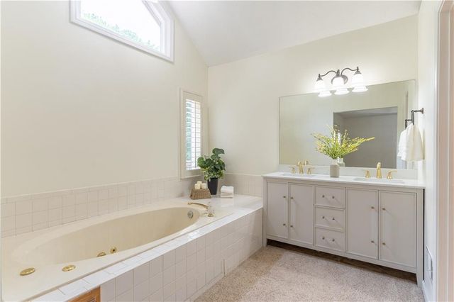 5144 Malisa Ridge, Oakwood, GA 30566