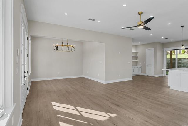 26 Lefever Lane, Little Rock, AR 72227