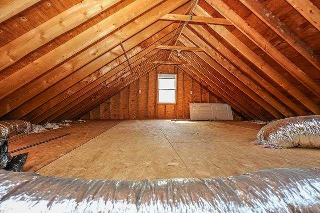 13 Deerfield Dr, Pepperell, MA 01463