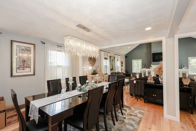13 Deerfield Dr, Pepperell, MA 01463
