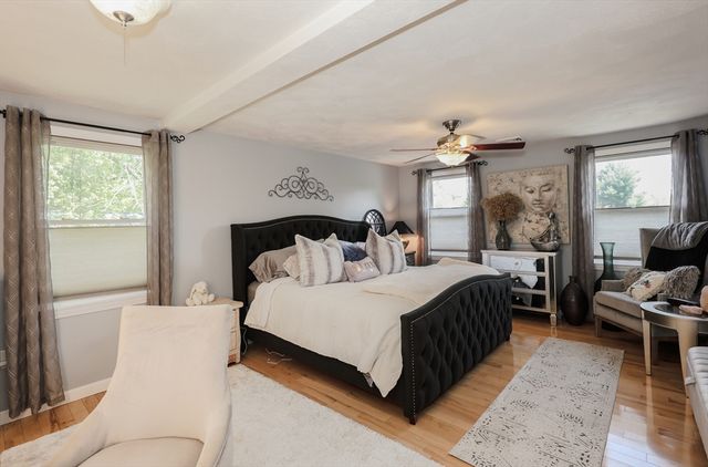 13 Deerfield Dr, Pepperell, MA 01463