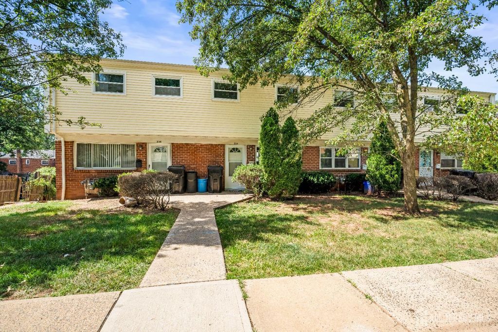 236 Inza Street, Highland Park, NJ 08904