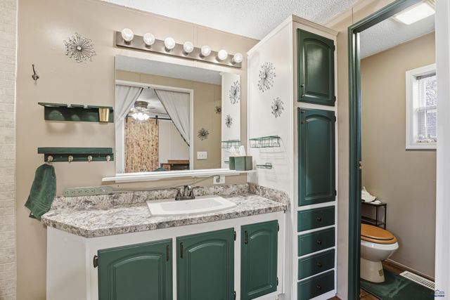 4892 ROBERTS CT, Rapid City, SD 57703