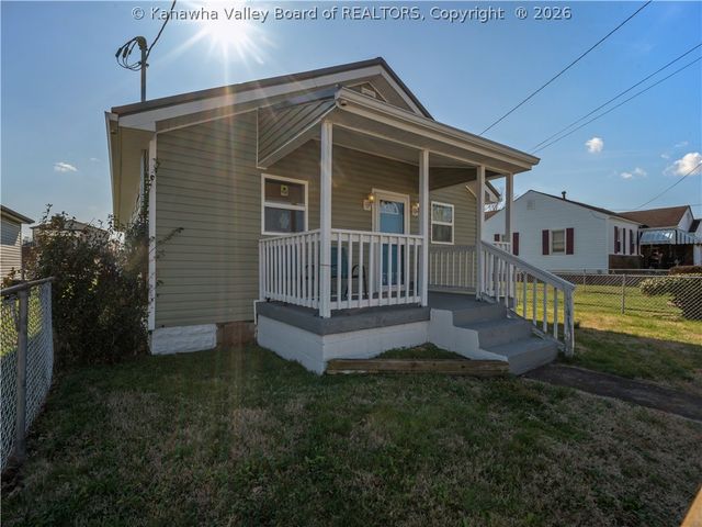 442 20th Street, Dunbar, WV 25064