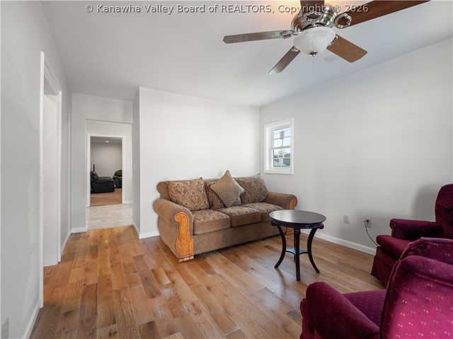 442 20th Street, Dunbar, WV 25064