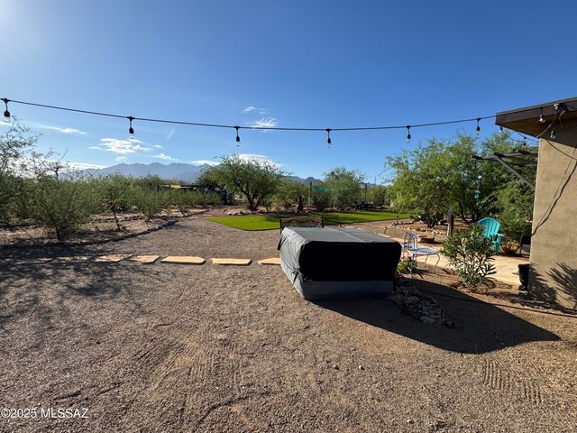 1760 W Eagle Way, Amado, AZ 85645