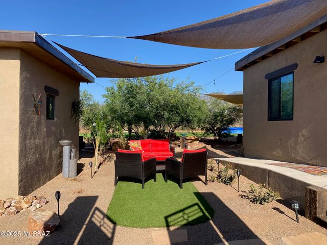 1760 W Eagle Way, Amado, AZ 85645