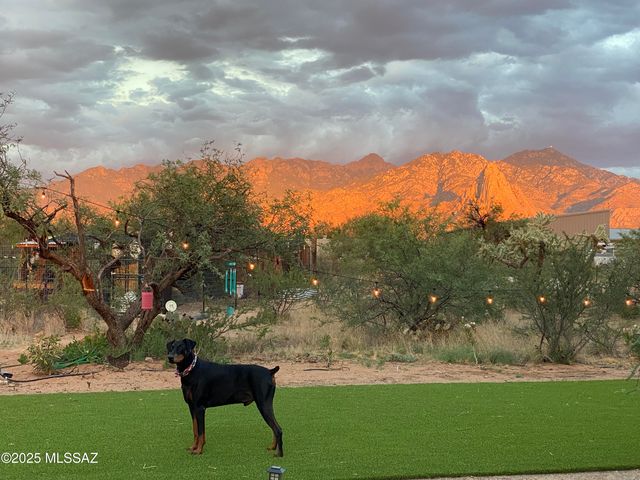 1760 W Eagle Way, Amado, AZ 85645