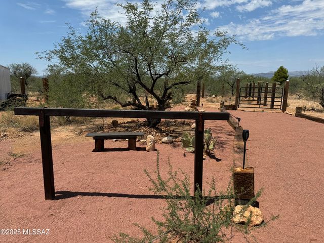 1760 W Eagle Way, Amado, AZ 85645