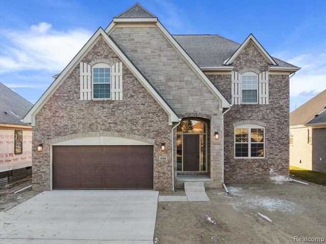 4060 Blossom Drive, Sterling Heights, MI 48314