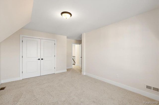 4060 Blossom Drive, Sterling Heights, MI 48314