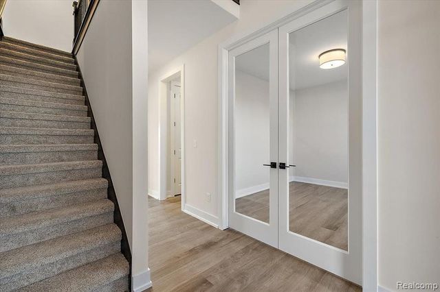 4060 Blossom Drive, Sterling Heights, MI 48314