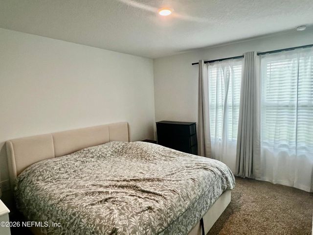 646 CELTIC Drive, Jacksonville, FL 32218