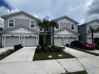 646 CELTIC Drive, Jacksonville, FL 32218