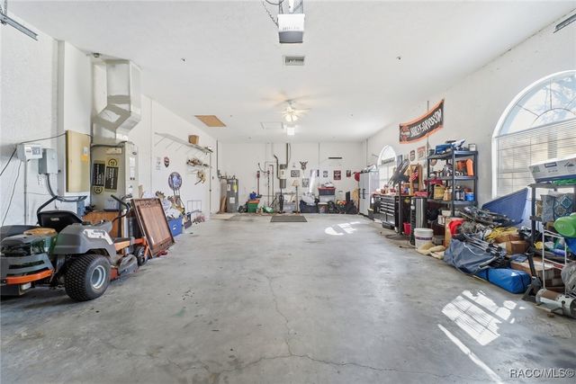 14 Tall Marigolds Court, Homosassa, FL 34446