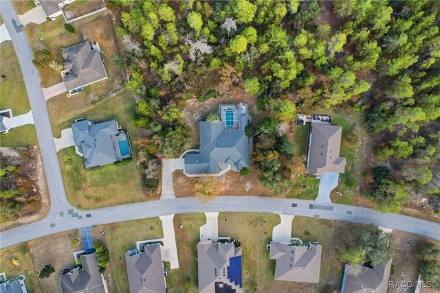 14 Tall Marigolds Court, Homosassa, FL 34446