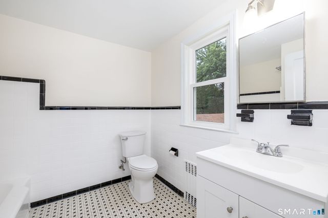 245 Freeman Street, Hartford, CT 06106