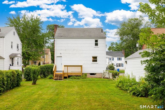 245 Freeman Street, Hartford, CT 06106