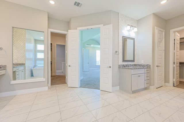 10334 Fountain Shore Drive, Missouri City, TX 77459