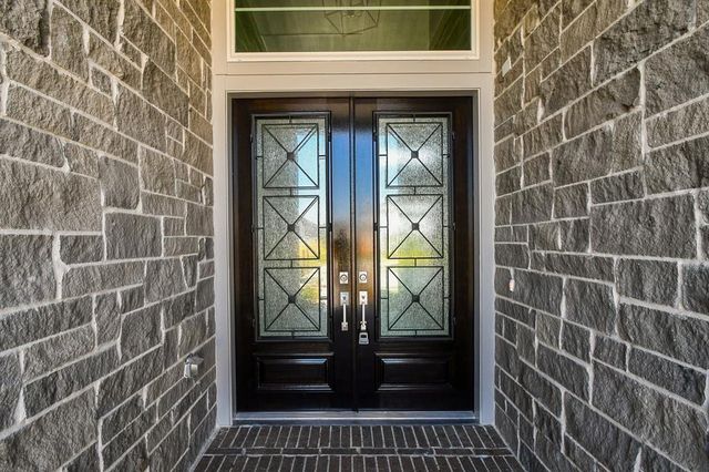 10334 Fountain Shore Drive, Missouri City, TX 77459