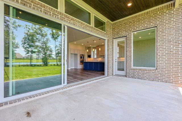 10334 Fountain Shore Drive, Missouri City, TX 77459