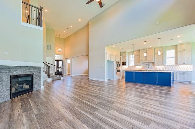 10334 Fountain Shore Drive, Missouri City, TX 77459