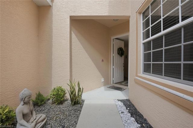 5120 Hyde Park CT 103, Fort Myers, FL 33912