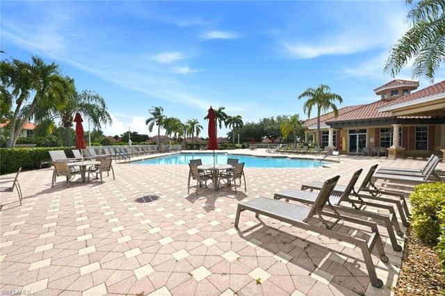 5120 Hyde Park CT 103, Fort Myers, FL 33912