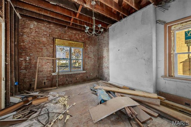 5872 Cabanne Avenue, St Louis, MO 63112
