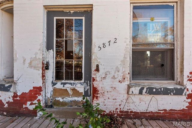 5872 Cabanne Avenue, St Louis, MO 63112