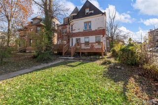 5872 Cabanne Avenue, St Louis, MO 63112