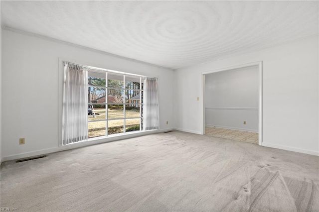 4208 Pineridge CT, Chesapeake, VA 23321