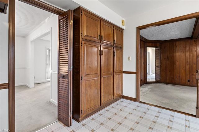 4208 Pineridge CT, Chesapeake, VA 23321