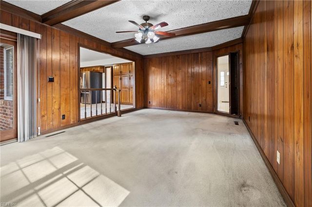 4208 Pineridge CT, Chesapeake, VA 23321