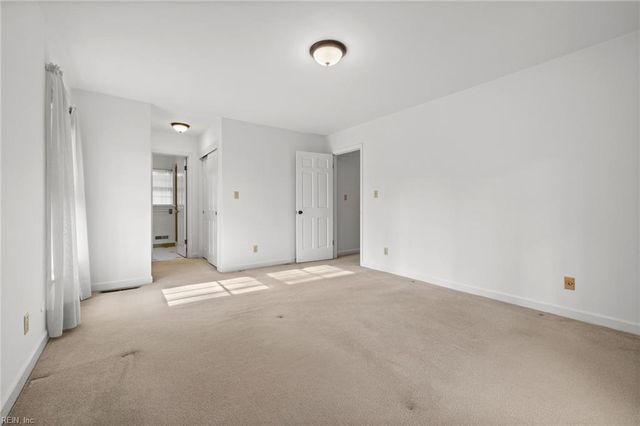 4208 Pineridge CT, Chesapeake, VA 23321